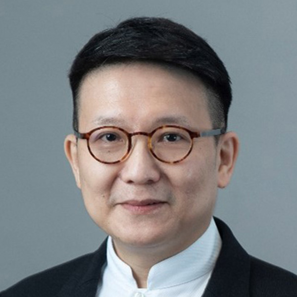 M.K. Leung, portrait